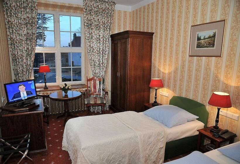 Schlosshotel Podewils