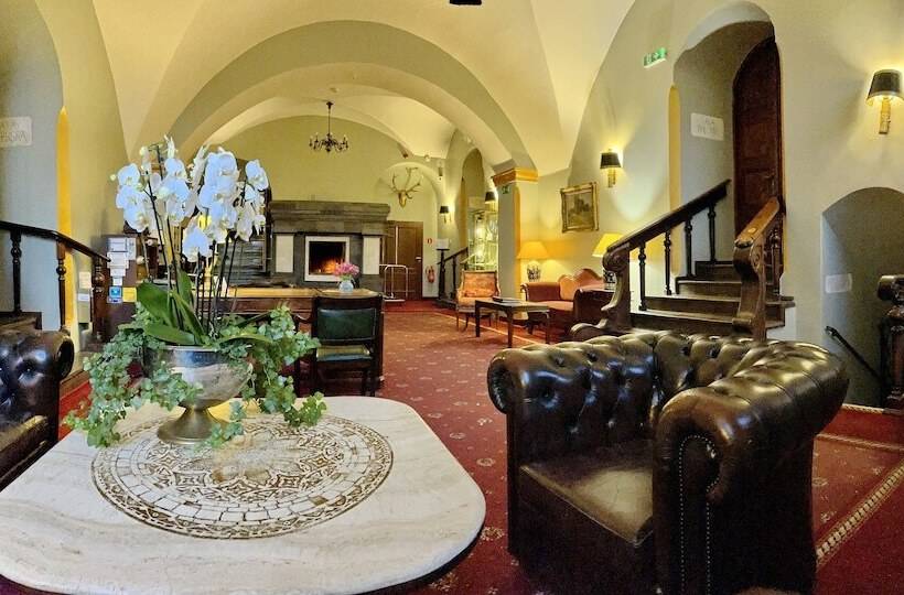 Schlosshotel Podewils