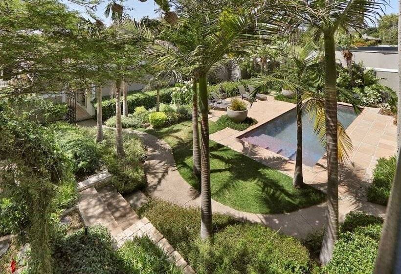 African Palm Cottage