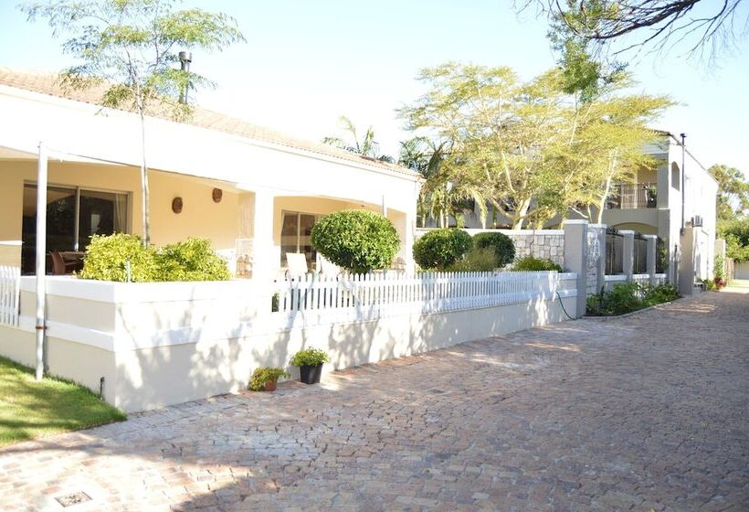 African Palm Cottage