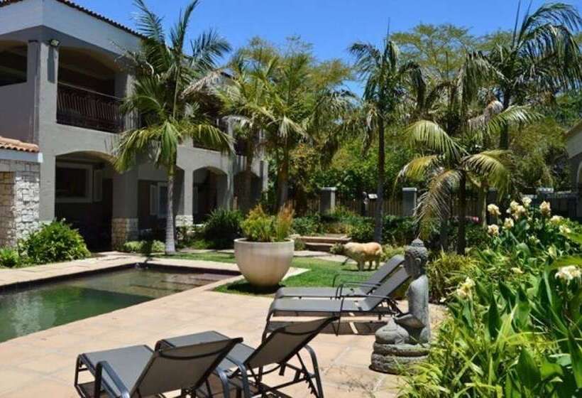 African Palm Cottage