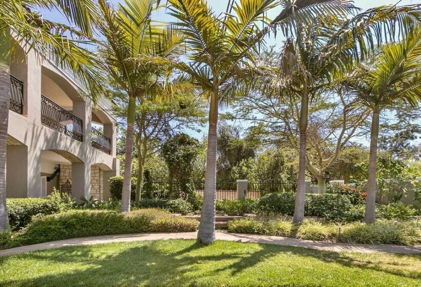 African Palm Cottage