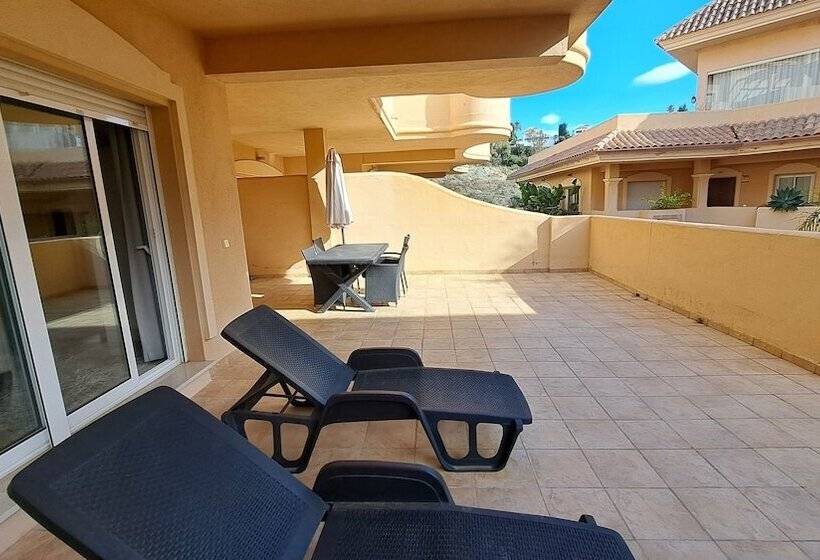 Aloha Hill Club Golf & Spa Apartments