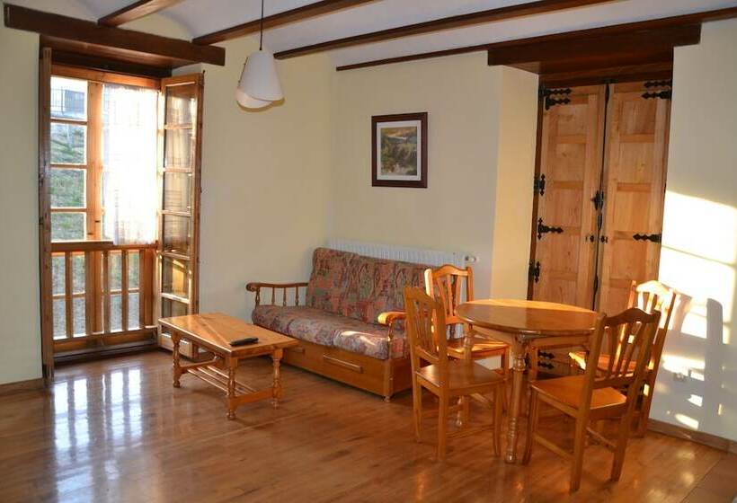 Apartamentos Rurales Casa De La Villa