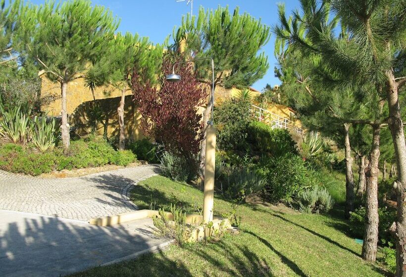 تختخواب و صبحانه Quinta Raposeiros