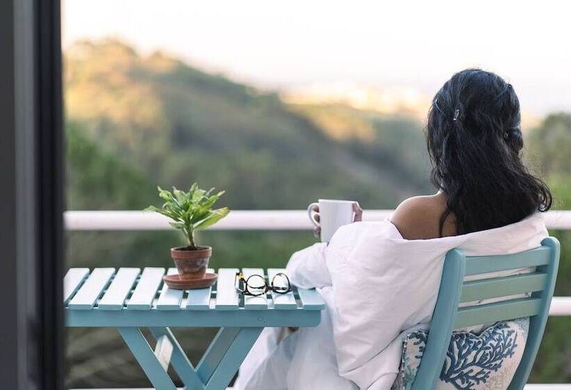 تختخواب و صبحانه Quinta Raposeiros