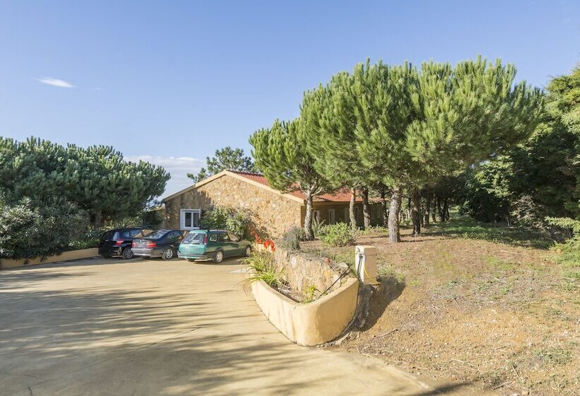 تختخواب و صبحانه Quinta Raposeiros