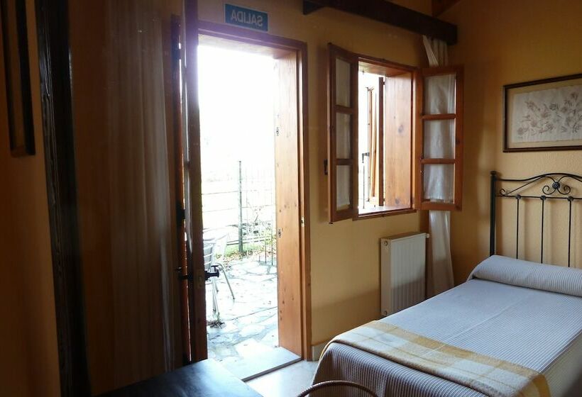 בית מלון כפרי Apartamentos Camping La Barguilla