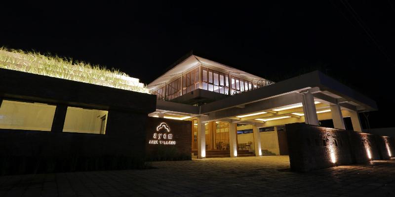 ホテル Ayom Java Village