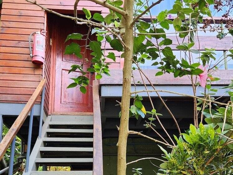 Отель Cabañas Manuto