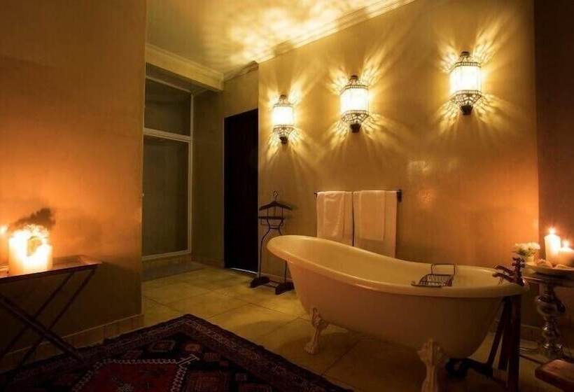 فندق Mount High Luxury Country Lodge