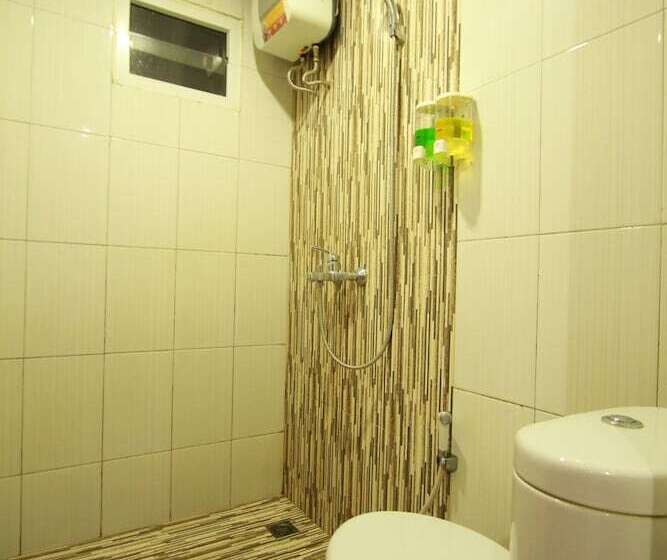 Отель Myrooms Bekasi