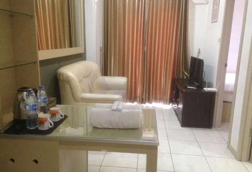 Отель Myrooms Bekasi