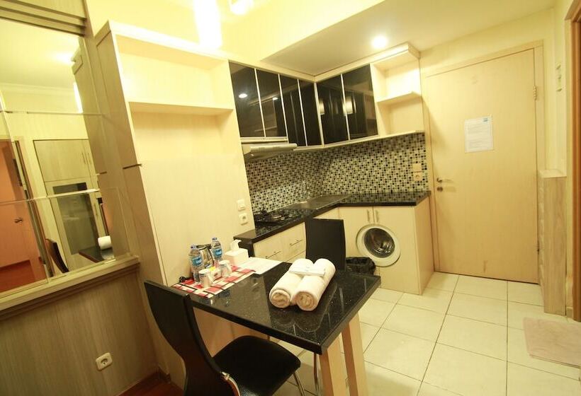 Отель Myrooms Bekasi