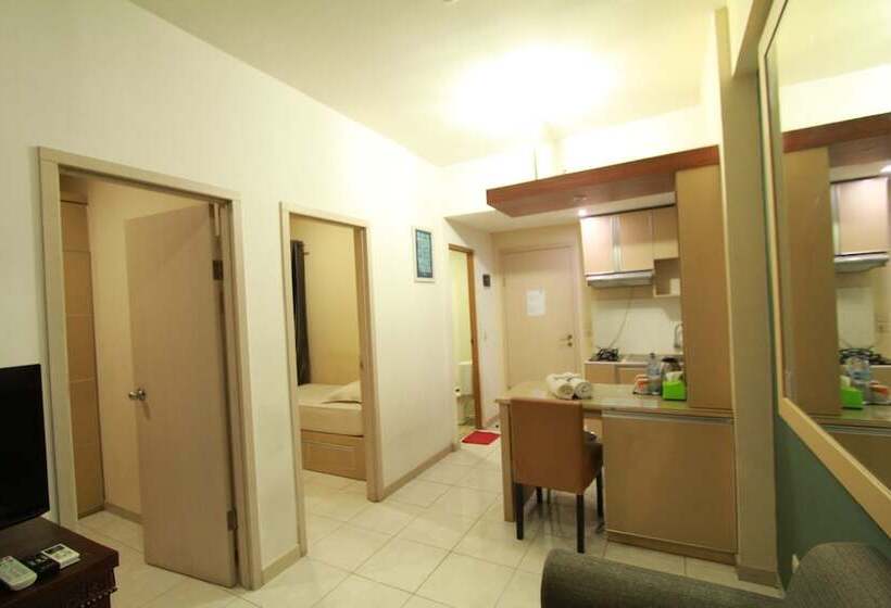 Отель Myrooms Bekasi