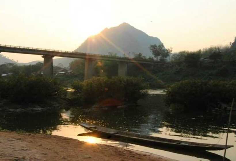 호텔 Nong Kiau Riverside