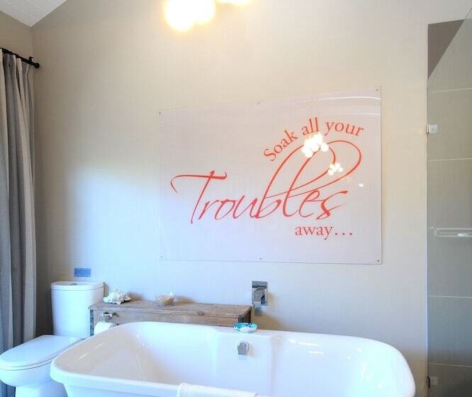 فندق Ocean Breeze