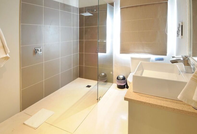 فندق Ocean Breeze