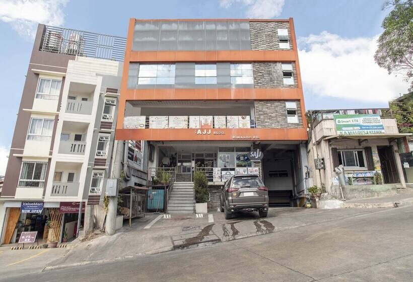 هتل Oyo 549 Sajj Bldg