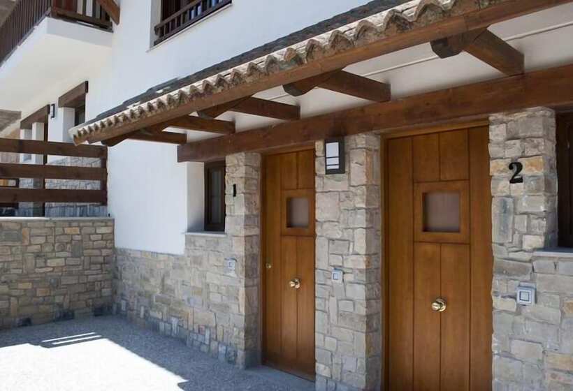 בית מלון כפרי Residencial Massana