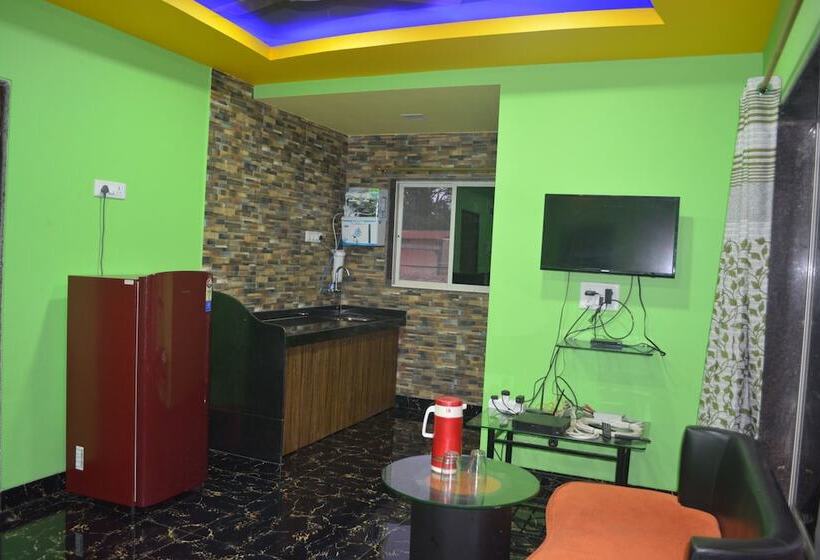 בית מלון כפרי Silver Oak Villa