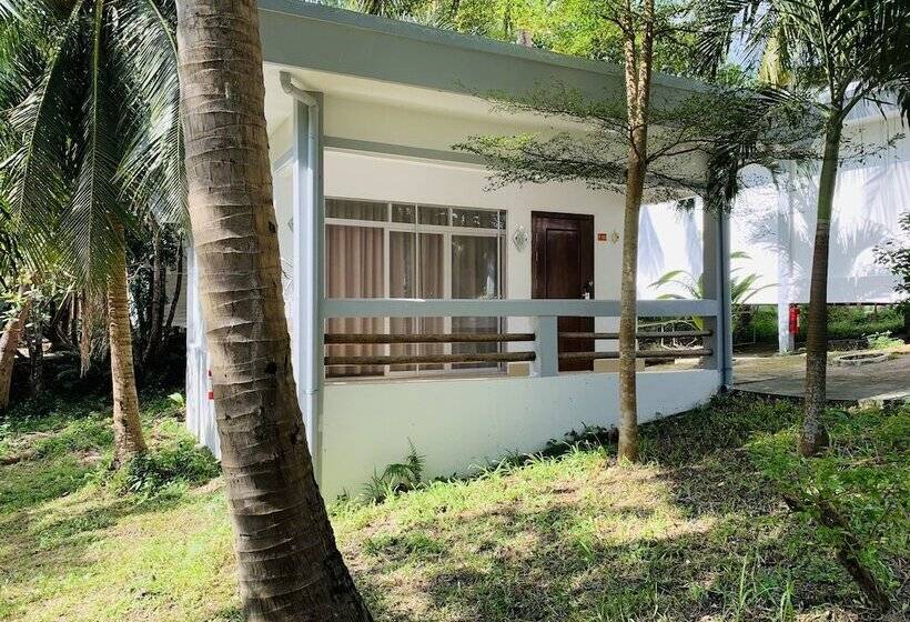 호텔 Sunrise Vuth Resort