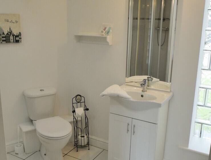 酒店 Tewitfield Marina