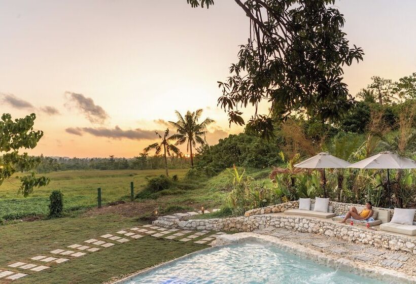 هتل The Hillside Resort Siargao