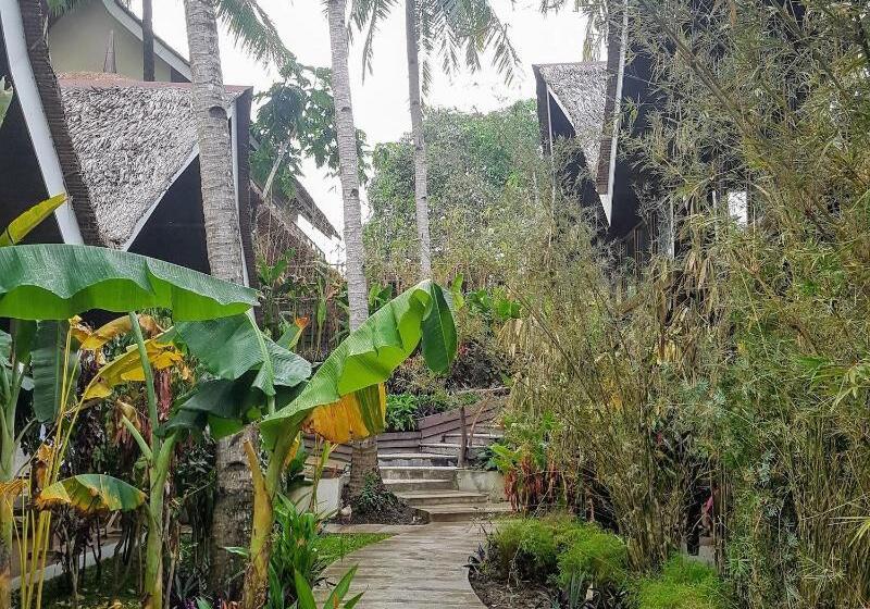 هتل The Hillside Resort Siargao