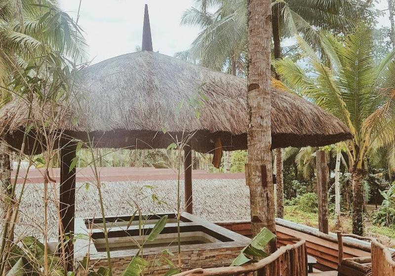 هتل The Hillside Resort Siargao
