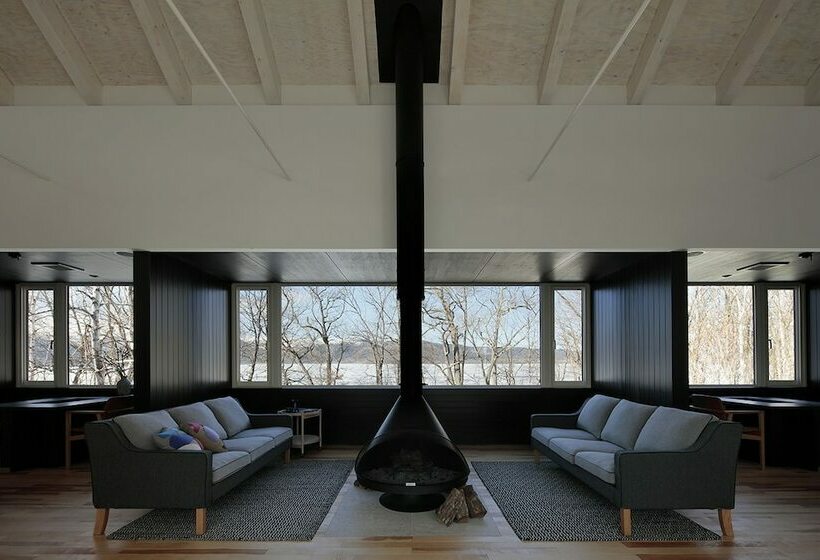 בית מלון כפרי Wakkanupuri