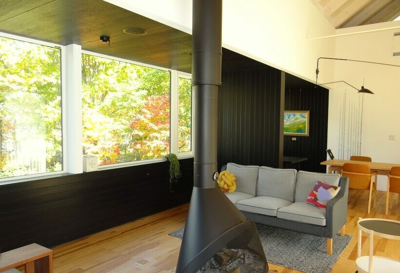 בית מלון כפרי Wakkanupuri