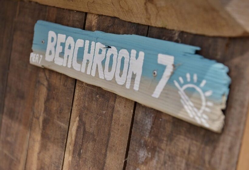 هتل Zandpaviljoen Pier 7