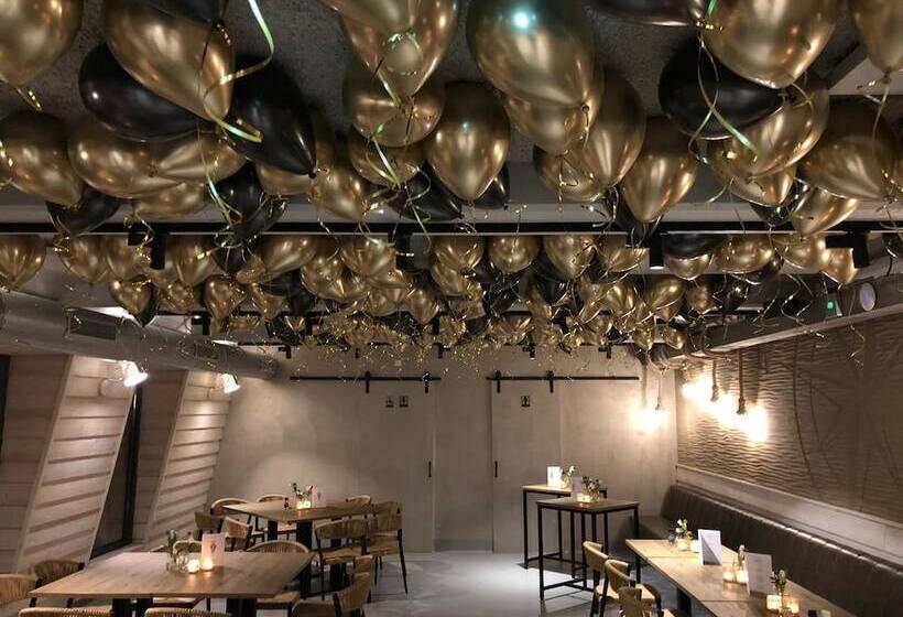 هتل Zandpaviljoen Pier 7