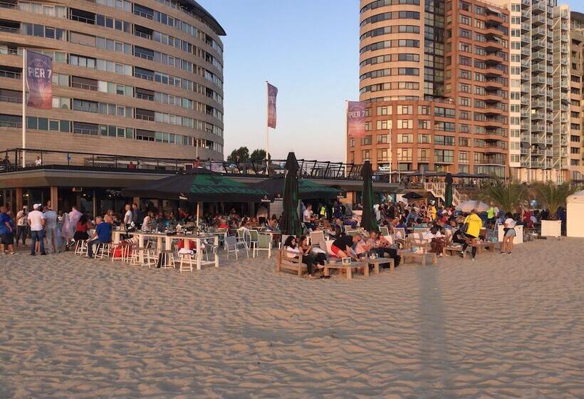 هتل Zandpaviljoen Pier 7