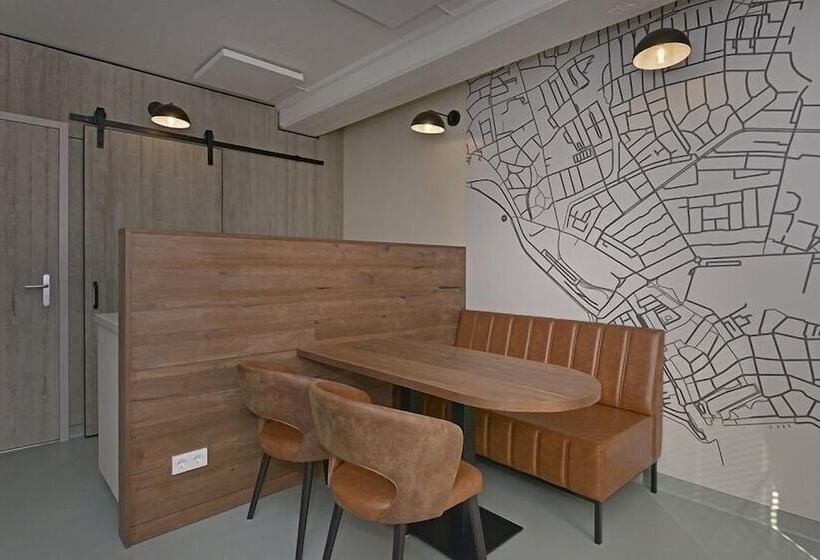 هتل Zandpaviljoen Pier 7