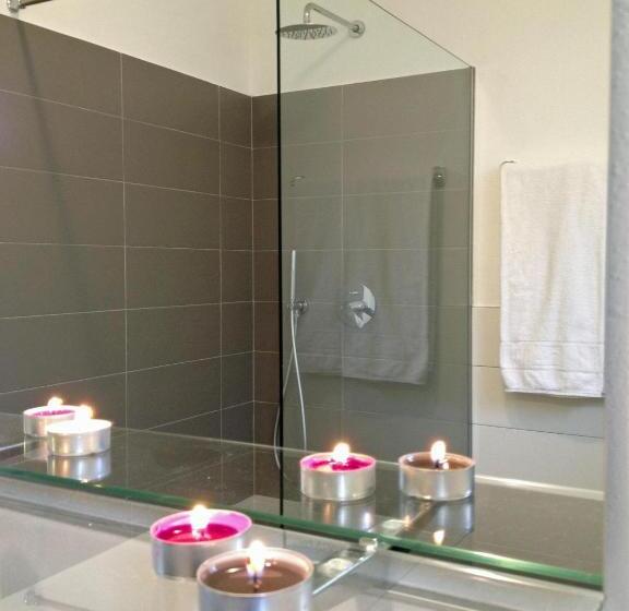 La Collinetta Apartments