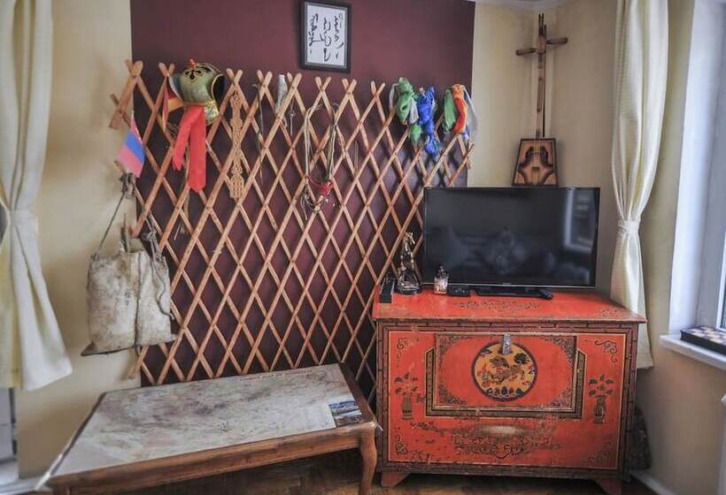 Mongolian Vision Tours   Hostel
