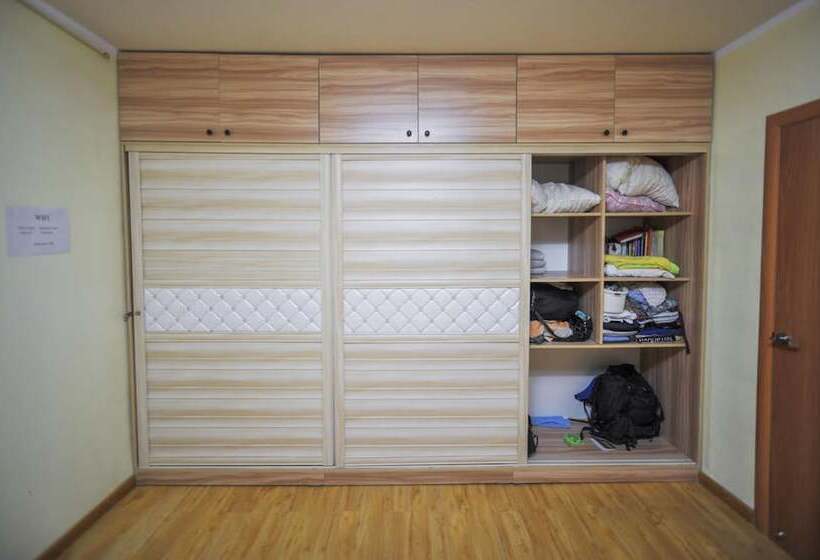 Mongolian Vision Tours   Hostel