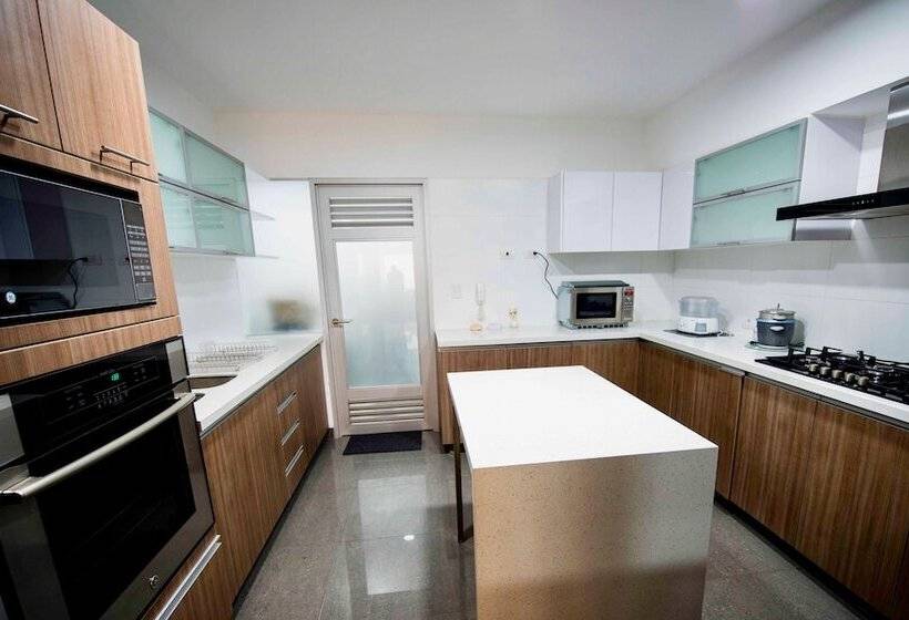 Moon Luxury Apartments