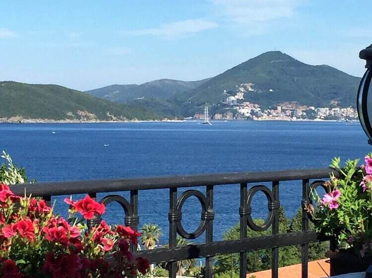 پانسیون Monte Perla Residence