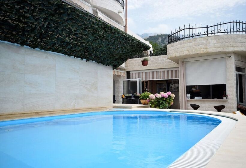 پانسیون Monte Perla Residence