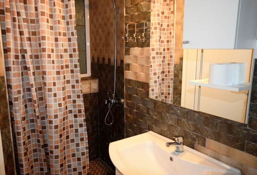 پانسیون Monte Perla Residence