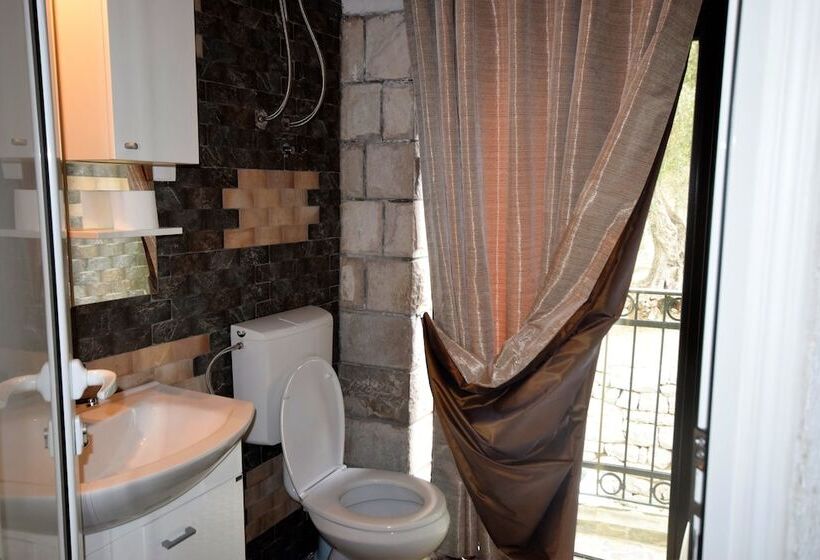 پانسیون Monte Perla Residence