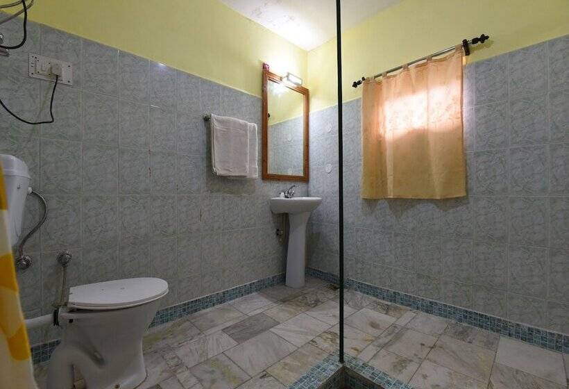 بنسيون Oyo 14257 Home Pleasant Family Studio At Prini