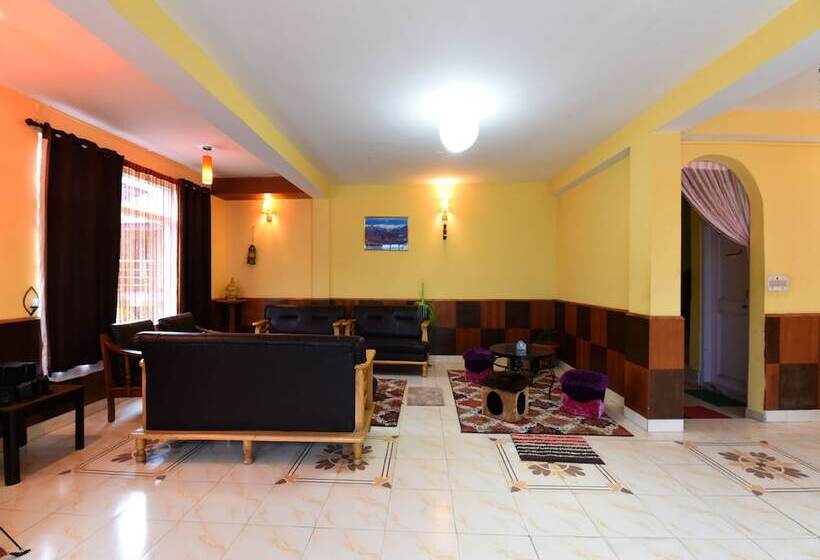 بنسيون Oyo 14257 Home Pleasant Family Studio At Prini