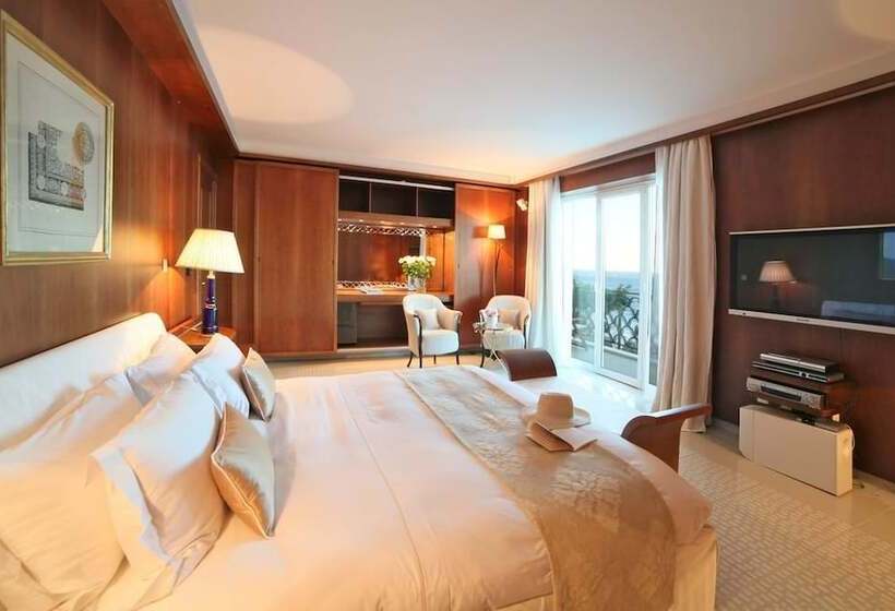 پانسیون Villa Montenegro