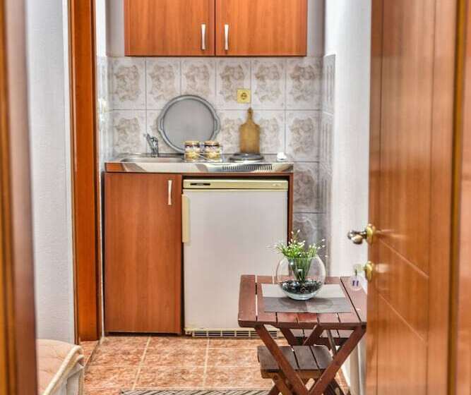 پانسیون Villa Oleander