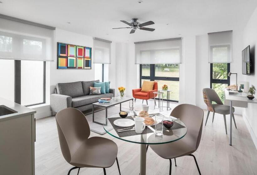 Q Square By Supercity Aparthotels