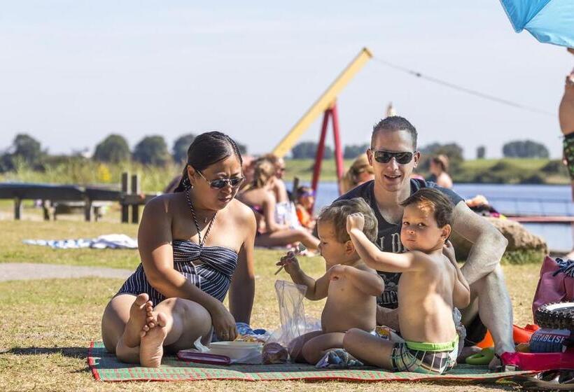 אתר נופש Mb Noordiek Chalet